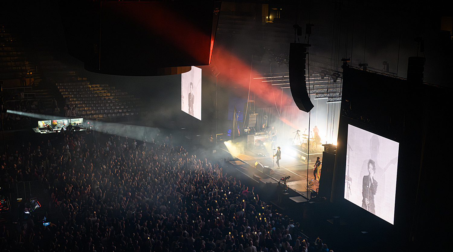 Zemfira at Olimpic Arena Badalona
